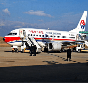 成都机场空运航空快运业稳步发展的原因是什么？